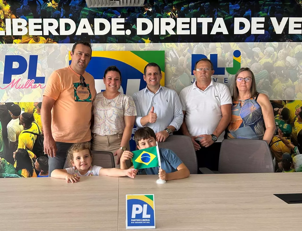 Comitiva do PL de Humaitá Visita Sede do Partido Liberal RS